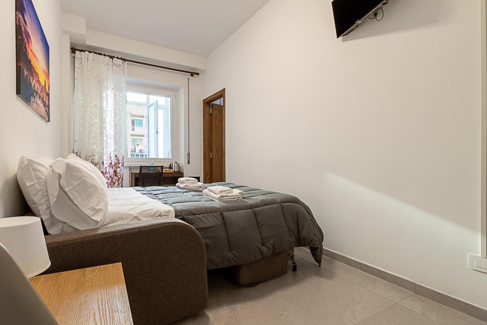 Vatican Cipro Guest House Rome Bagian luar foto